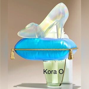 BBW Cinderella Adjustable Wallflowers Scent Control Nightlight